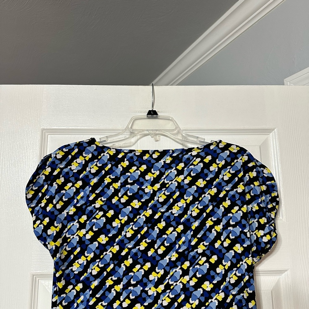 Liz Claiborne Petite Abstract Pattern Summer Top - Picture 7 of 11